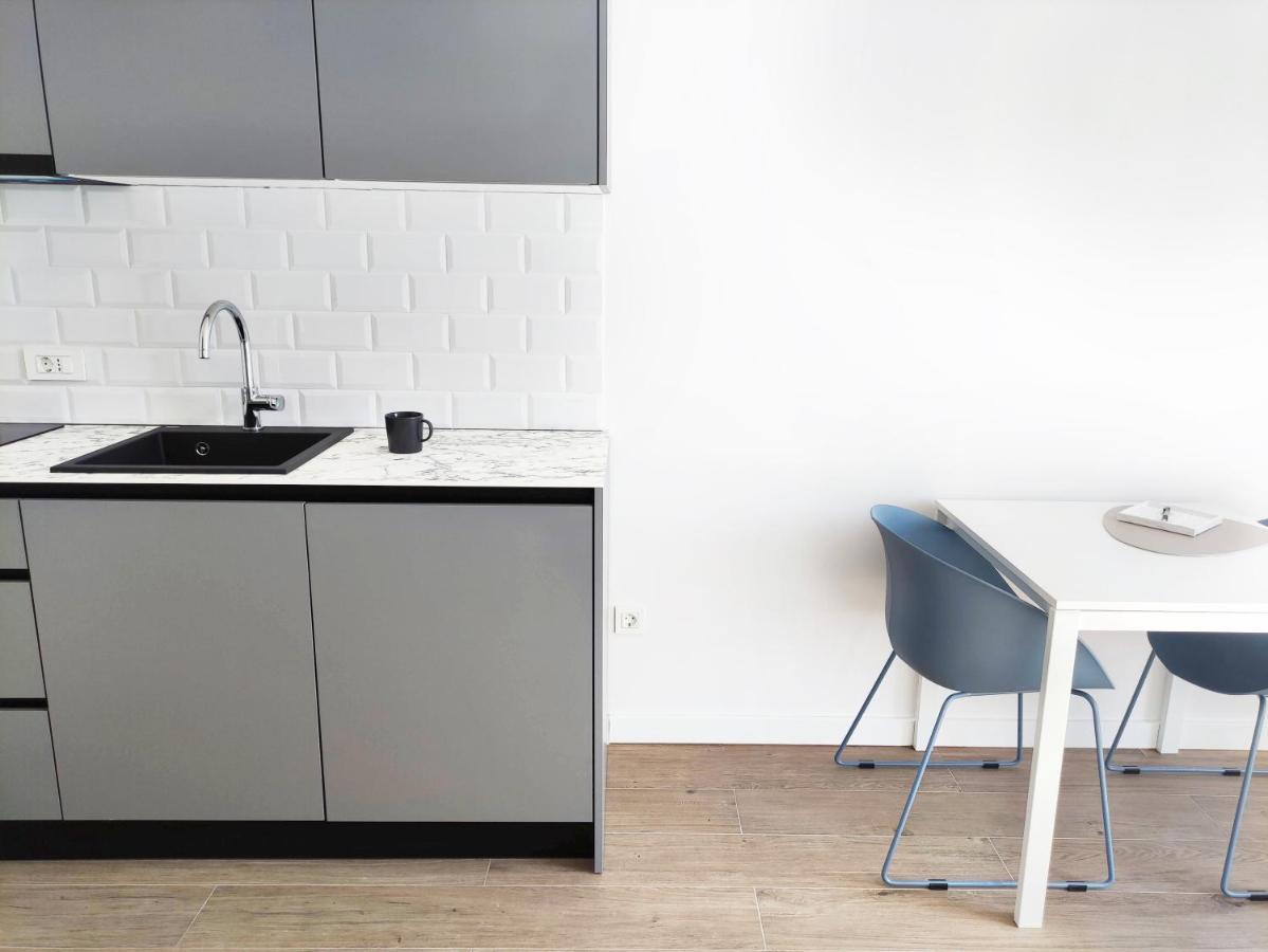 Nik Studio Apartments 普拉 外观 照片
