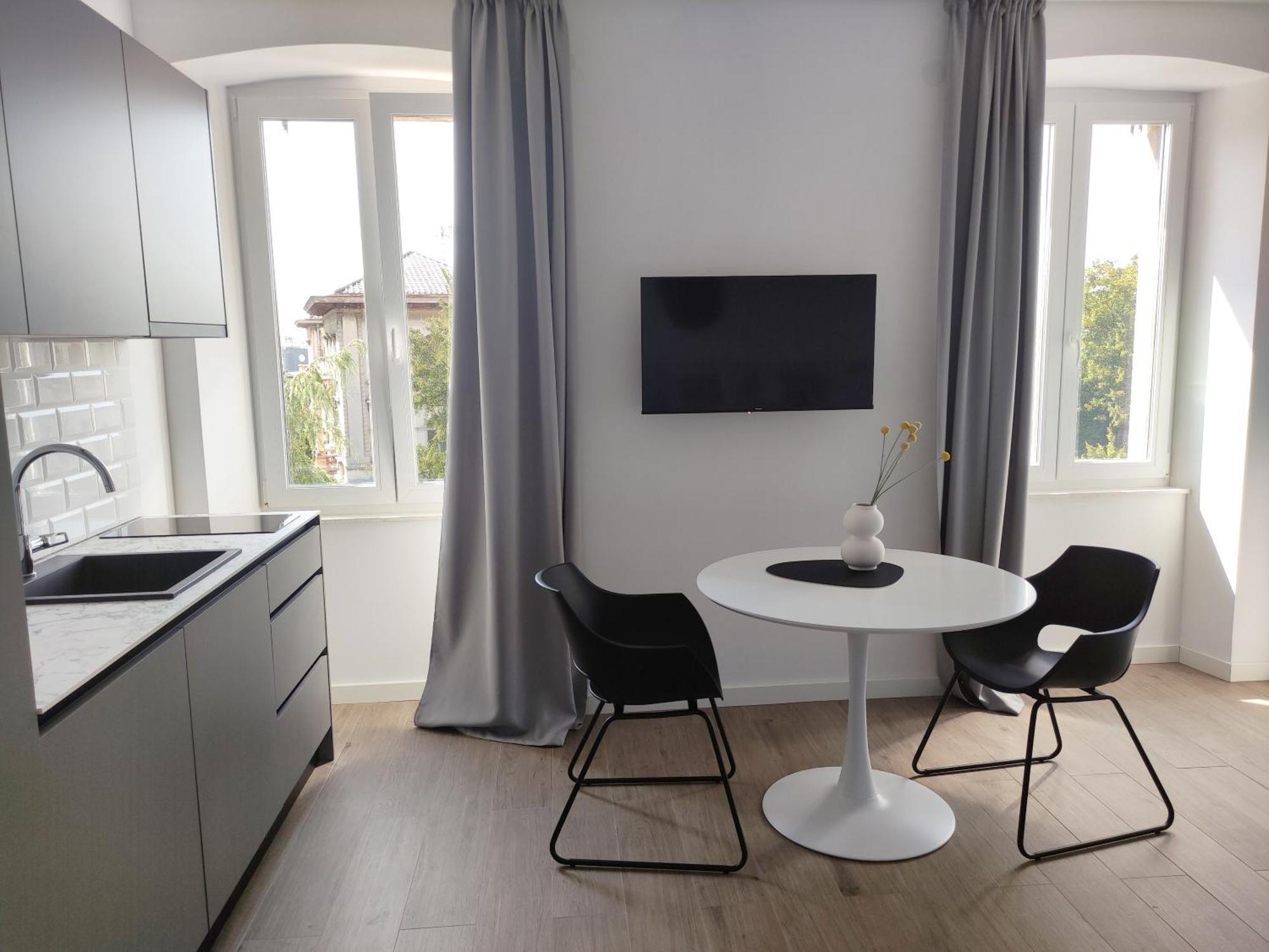 Nik Studio Apartments 普拉 外观 照片